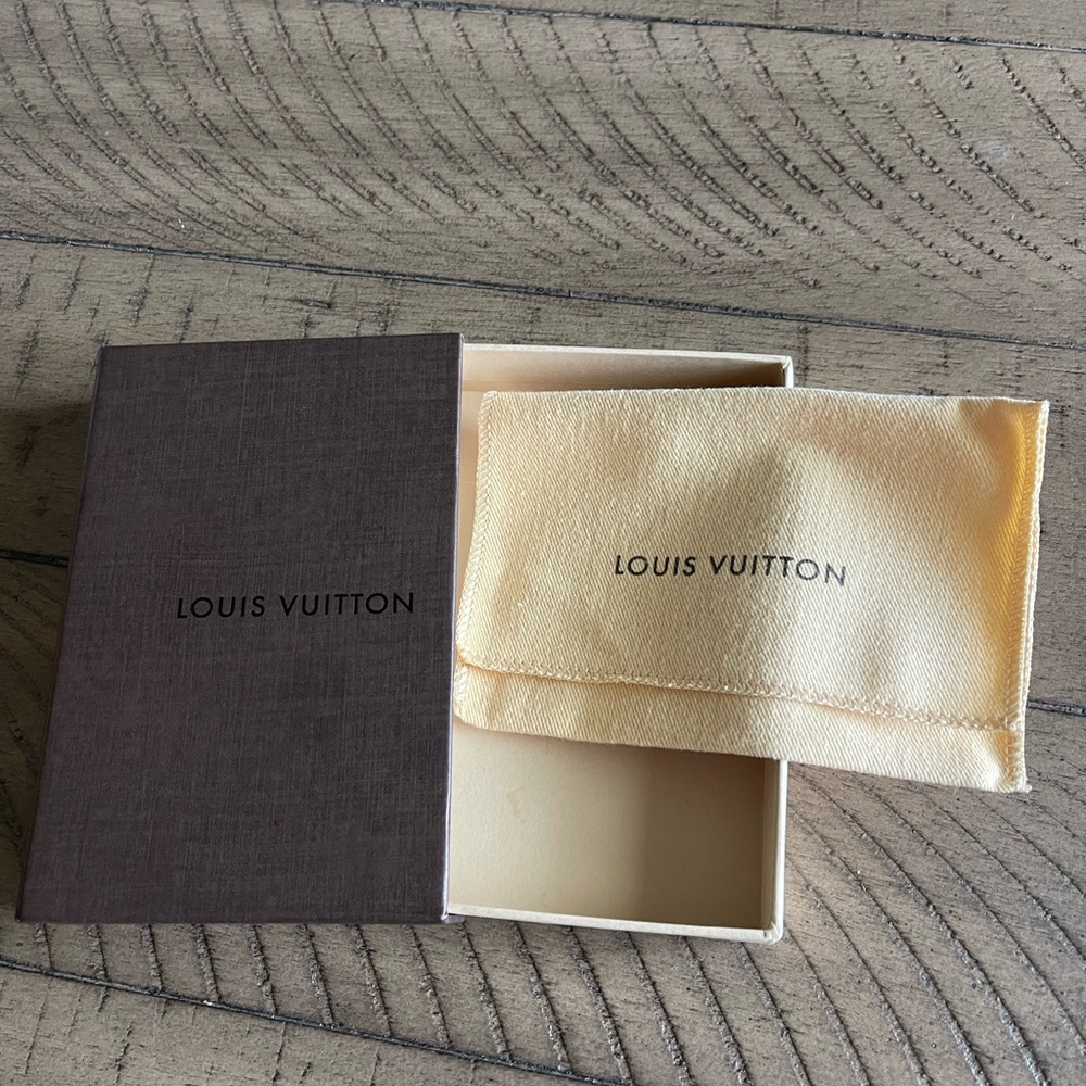 Louis Vuitton keychain box and dust bag